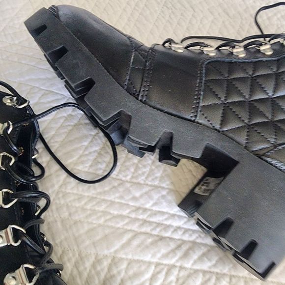 Schutz cory quilted lace up chunky heel combat boots - Picture 4 of 12